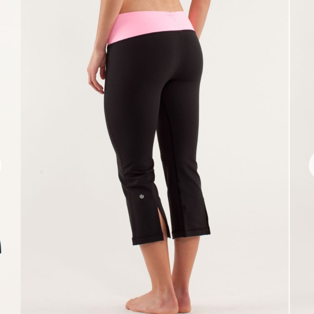 Lululemon Black “Gather and Grow” Cropped Legging